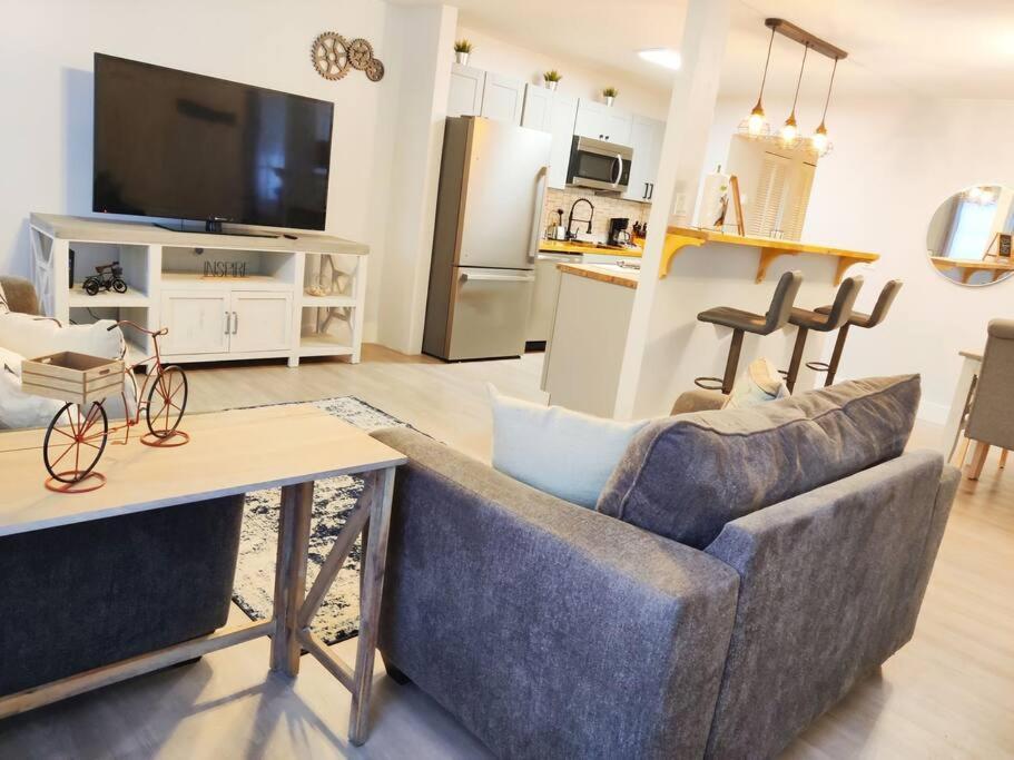 Venice Beach Within 5 Min Drive, Near The Tennis Courts And Park, Sleeps 5 Nokomis Ngoại thất bức ảnh